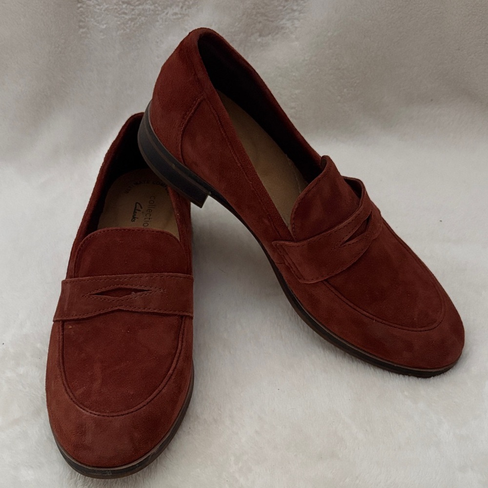 Clarks Women's Brown Suede Loafers